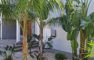 5-bedroom cottage 400 m² in Palodia for 1,650,000 €