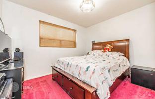 10-bedroom townhouse in North York for C$1,120,000