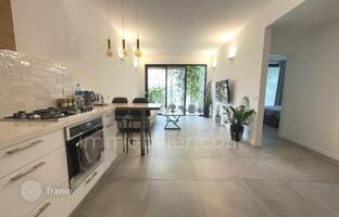 3-bedroom apartment 68 m² in Tel Aviv for $1,544,000