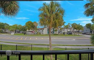 2-bedroom apartments in condo 78 m² in Hialeah for $260,000