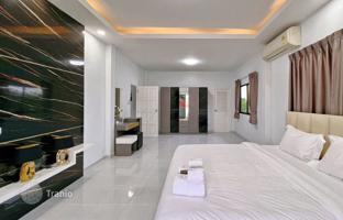 4-bedroom villa 220 m² in Pattaya for $238,000