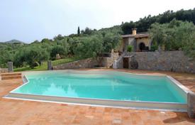 Sea view villa with a swimming pool in a quiet area, Gaeta, Italy for 2,400 € per week
