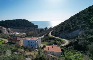 Land plot 782 m² in Petrovac for 430,000 €