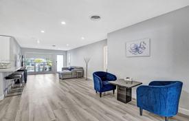 Townhome – Hollywood, Florida, USA for $1,375,000