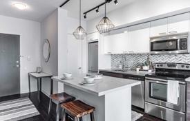 Apartment – The Queensway, Toronto, Ontario,  Canada for C$1,000,000