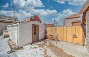 8-bedroom house in York for C$1,384,000