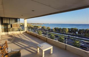 Spacious apartment a few steps from the sea, Alimos, Attica, Greece for 550,000 €