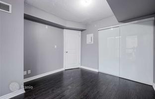 2-bedroom apartment in Etobicoke for C$782,000