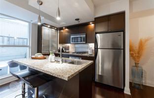 6-bedroom apartment in Yonge Street for C$1,220,000