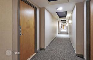 1-bedroom apartment in Wellington Street West for C$801,000