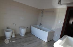 2-bedroom house 115 m² in Primorje-Gorski Kotar County for 495,000 €