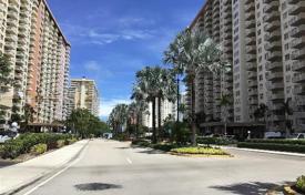 Condo – North Miami Beach, Florida, USA for $310,000