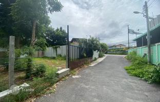 Land plot 884 m² in Pattaya for $644,000