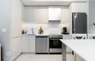 4-bedroom apartment in Etobicoke for C$940,000