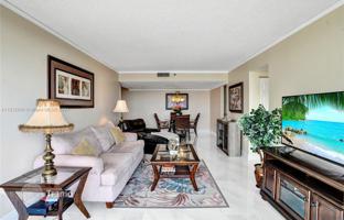 2-bedroom apartments in condo 134 m² in Boca Raton for $360,000
