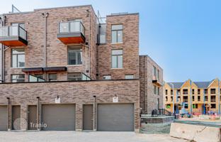 12-bedroom townhouse in North York for C$1,946,000