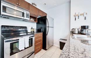 4-bedroom apartment in Queens Quay West for C$852,000