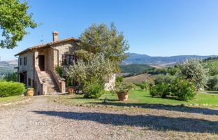 4-bedroom country house 462 m² in San Casciano dei Bagni for 1,090,000 €