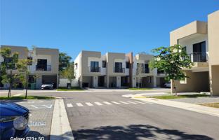 3-bedroom townhouse 184 m² in Davie for $600,000