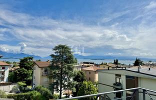 Newly renovated penthouse with lake views in the center of Desenzano del Garda, Italy for 598,000 €