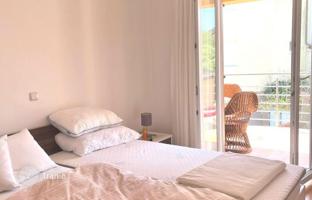 5-bedroom house 220 m² in Premantura for 750,000 €
