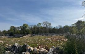 Building plot, island of Krk, Malinska, near the center! for 320,000 €