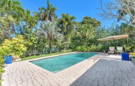 Townhome – Hollywood, Florida, USA for $1,289,000