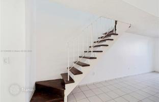 2-bedroom house 112 m² in Hialeah for $345,000