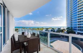 Elite apartment with ocean views in a residence on the first line of the beach, Miami Beach, Florida, USA for $2,500,000