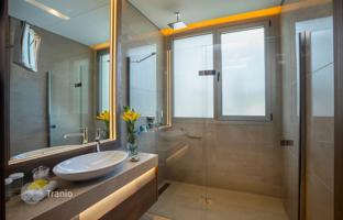 2-bedroom apartment 240 m² in Agios Tychonas for 4,500,000 €