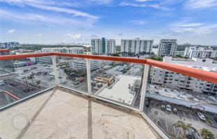 2-bedroom apartments in condo 114 m² in Collins Avenue for $925,000