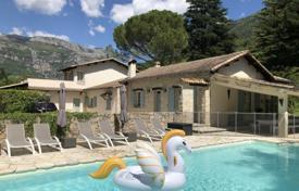 Villa – Tourrettes-sur-Loup, Côte d'Azur (French Riviera), France for 1,650,000 €