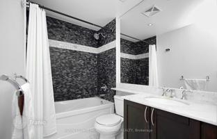 4-bedroom apartment in Fleet Street for C$871,000