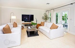 6-bedroom house 674 m² in Miami for $5,490,000