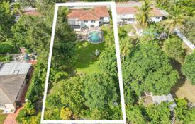 Townhome – North Miami, Florida, USA for $830,000