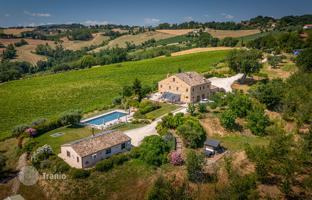 9-bedroom country house 600 m² in Servigliano for 2,200,000 €