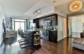 Apartment – The Queensway, Toronto, Ontario,  Canada for C$681,000