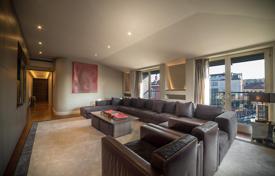 Penthouse with a panoramic view in Milan for 3,990,000 €