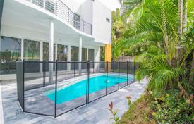 Cozy villa with a backyard, a pool and a terrace, Fort Lauderdale, USA for $1,749,000