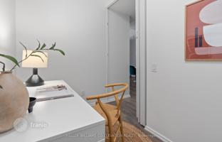 6-bedroom apartment in Bathurst Street for C$941,000