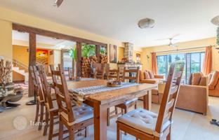 5-bedroom cottage in Limassol for 2,400,000 €