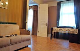 High class apartment in historical building in Riga for 700,000 €