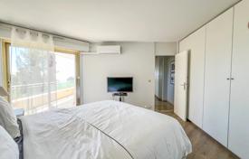3-bedrooms apartment in Port Palm Beach, France for 1,590,000 €