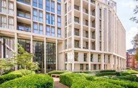 High-spec 2-bedroom spacious flat in the prestigious central Development with open plan kitchen/reception and a large balcony for £2,350,000