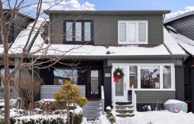 Terraced house – East York, Toronto, Ontario,  Canada for C$1,536,000