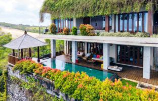 7-bedroom villa 806 m² in Uluwatu for $850,000