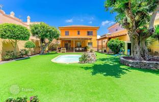 3-bedroom villa 145 m² in Adeje for 1,250,000 €