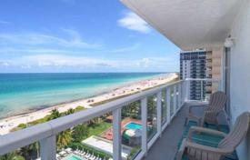 Apartments on the first line of the ocean in a condominium with swimming pool and sauna, Miami Beach, Florida for 1,087,000 €