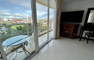 2-bedroom apartment 108 m² in Na Kluea for $138,000