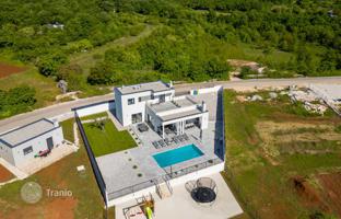 3-bedroom house 186 m² in Svetvinčenat for 748,000 €